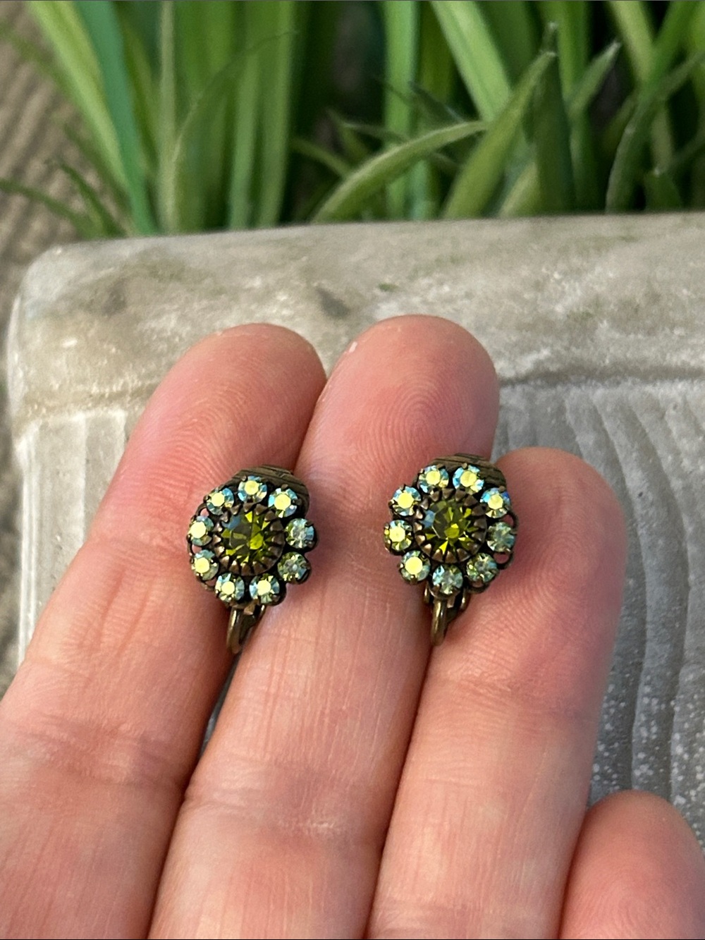 Vintage Liz Palacios green Aurora Borealis Rhinestone Floral Clip-On Earrings